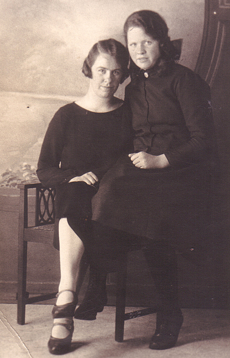 Maria Anthonia Spilker & haar zus Maartje Spilker